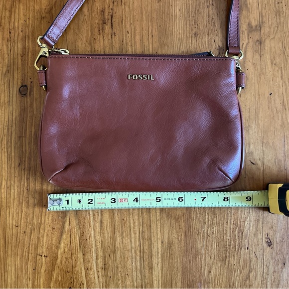 Vintage Fossil Leather Crossbody Purse - Picture 7 of 14